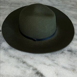 Stylish Dark Green Fedora Hat
